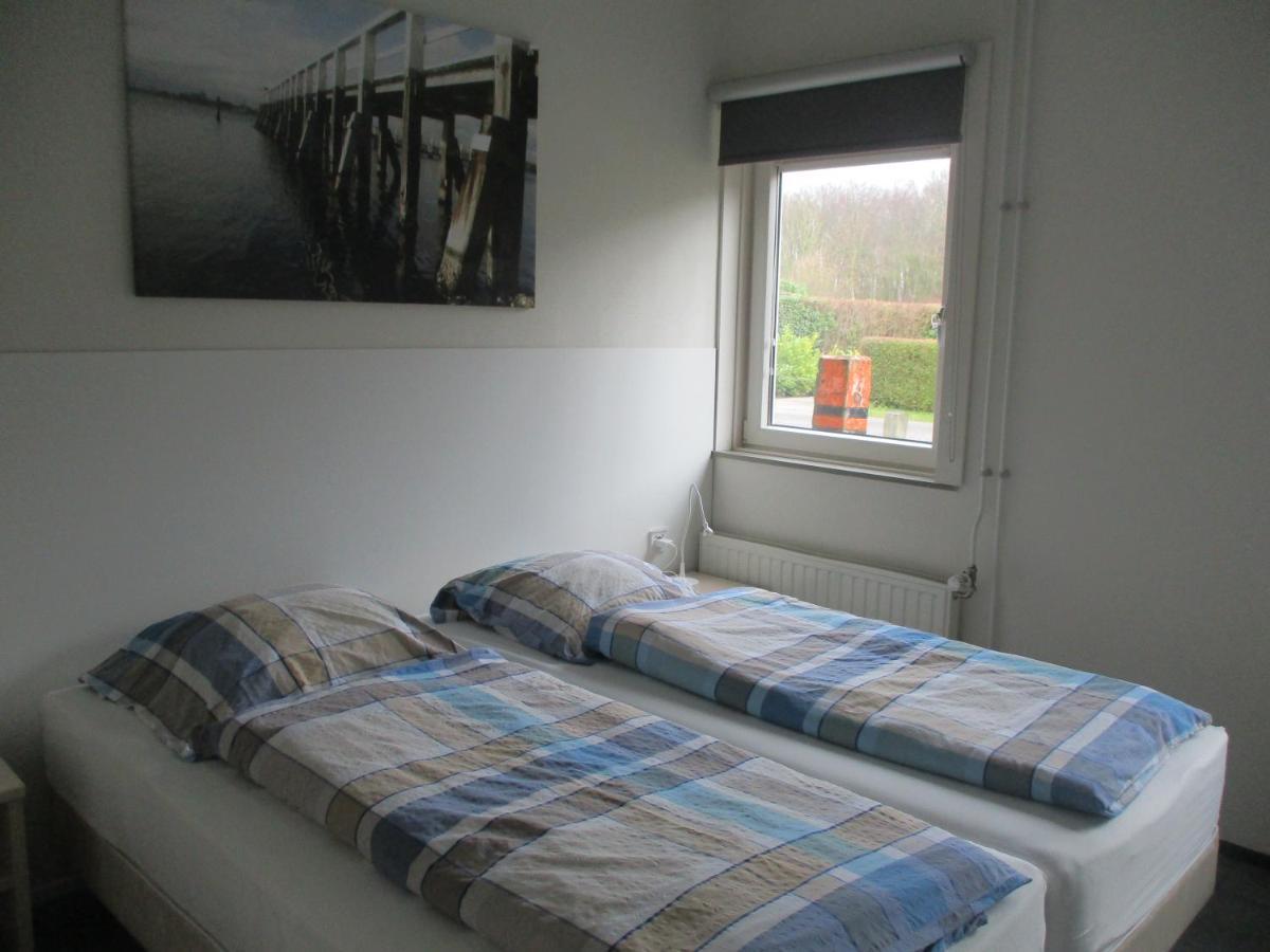 Comfortabel Vakantiehuis Aan Zee En Meer ! Kamperland Bagian luar foto