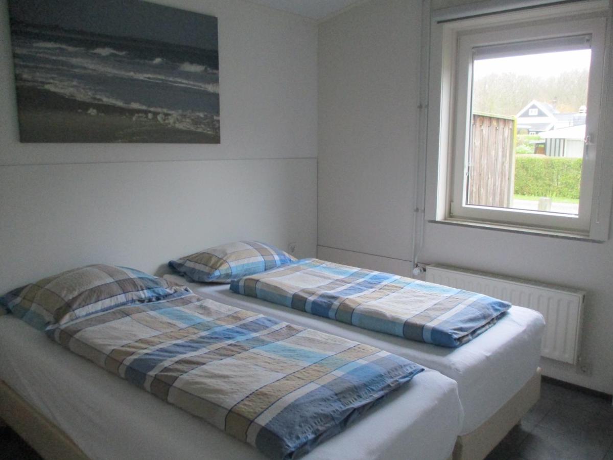 Comfortabel Vakantiehuis Aan Zee En Meer ! Kamperland Bagian luar foto
